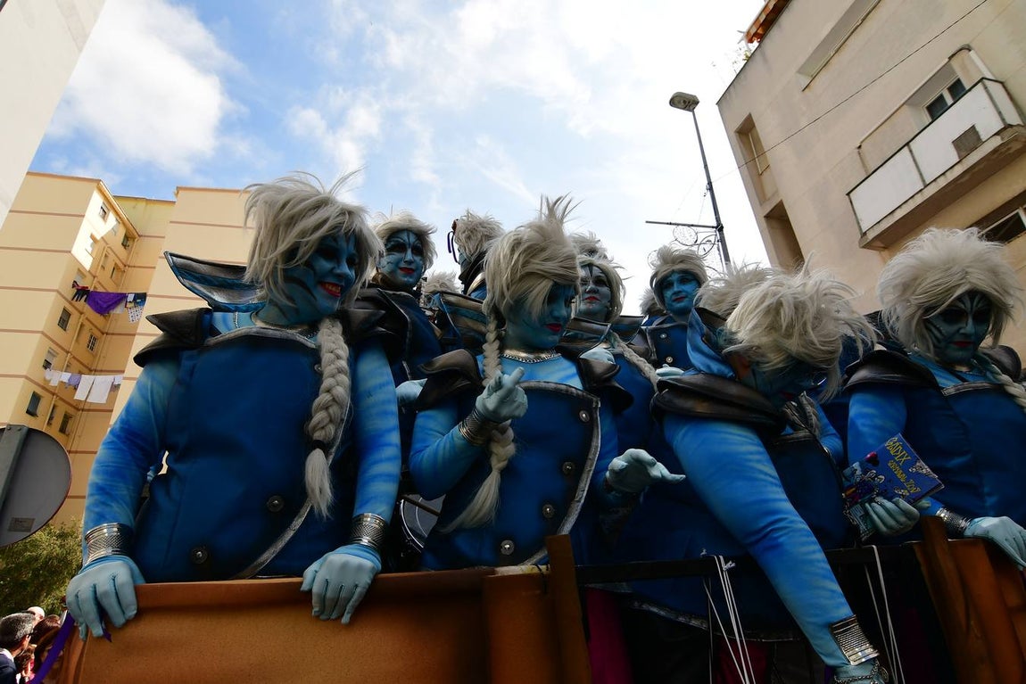 Las coplas inundan las calles de Cádiz de humor y reivindicaciones
