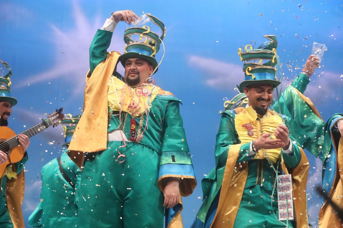 FOTOS: Chirigota Cosas del destino en el COAC 2019