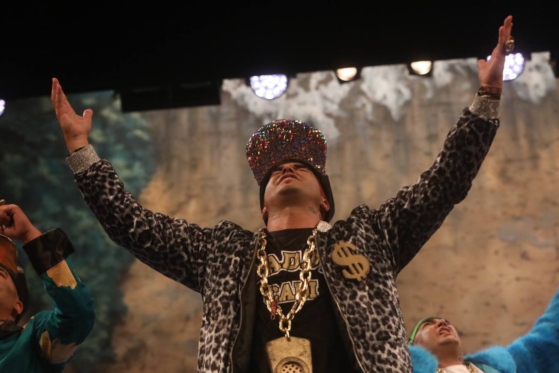 FOTOS: chirigota Daddy Cadi en el COAC 2019