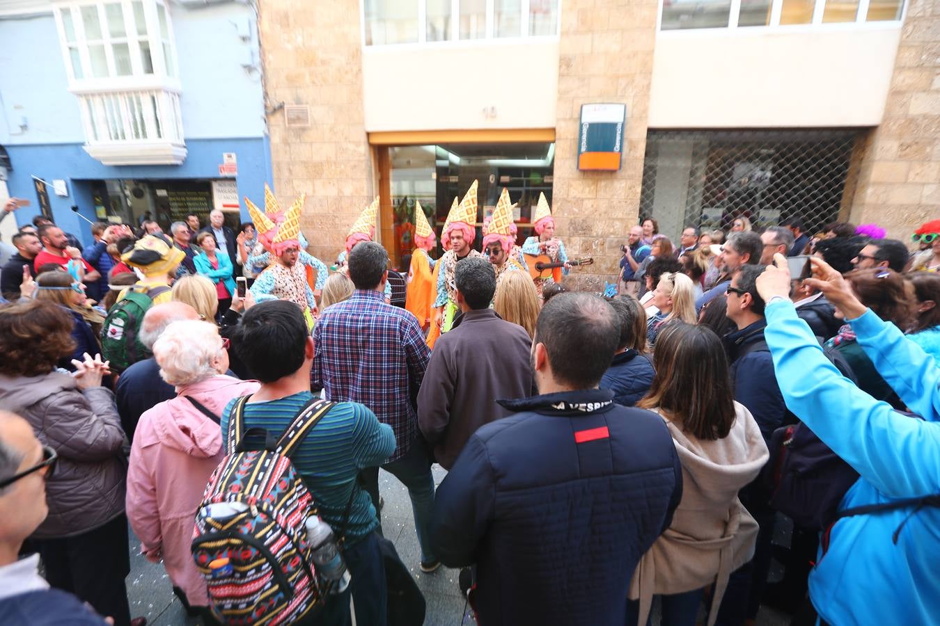 FOTOS: Los coros toman Cádiz en un segundo asalto