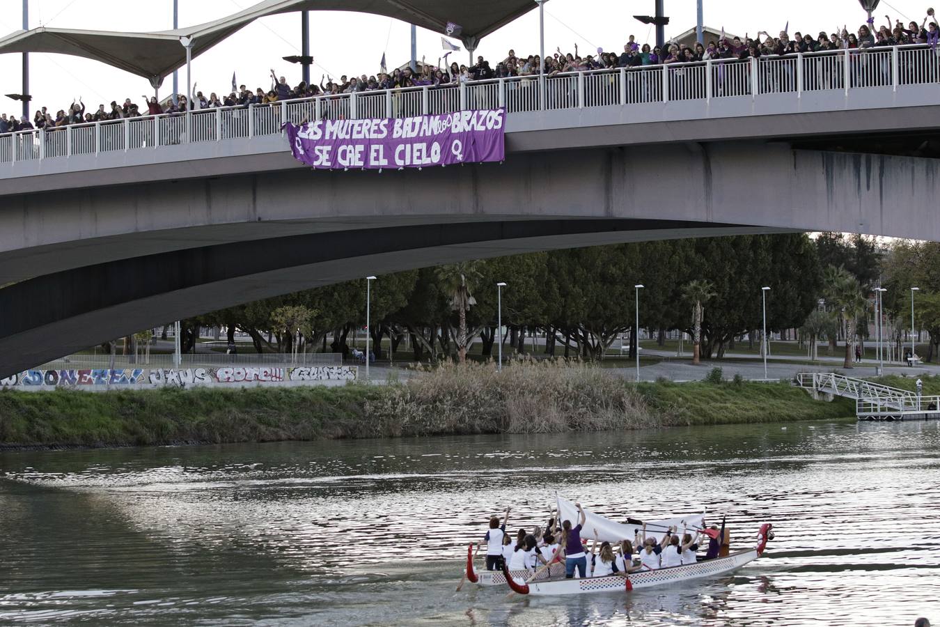 Fotogalería: Así fue la manifestación del 8M en Sevilla