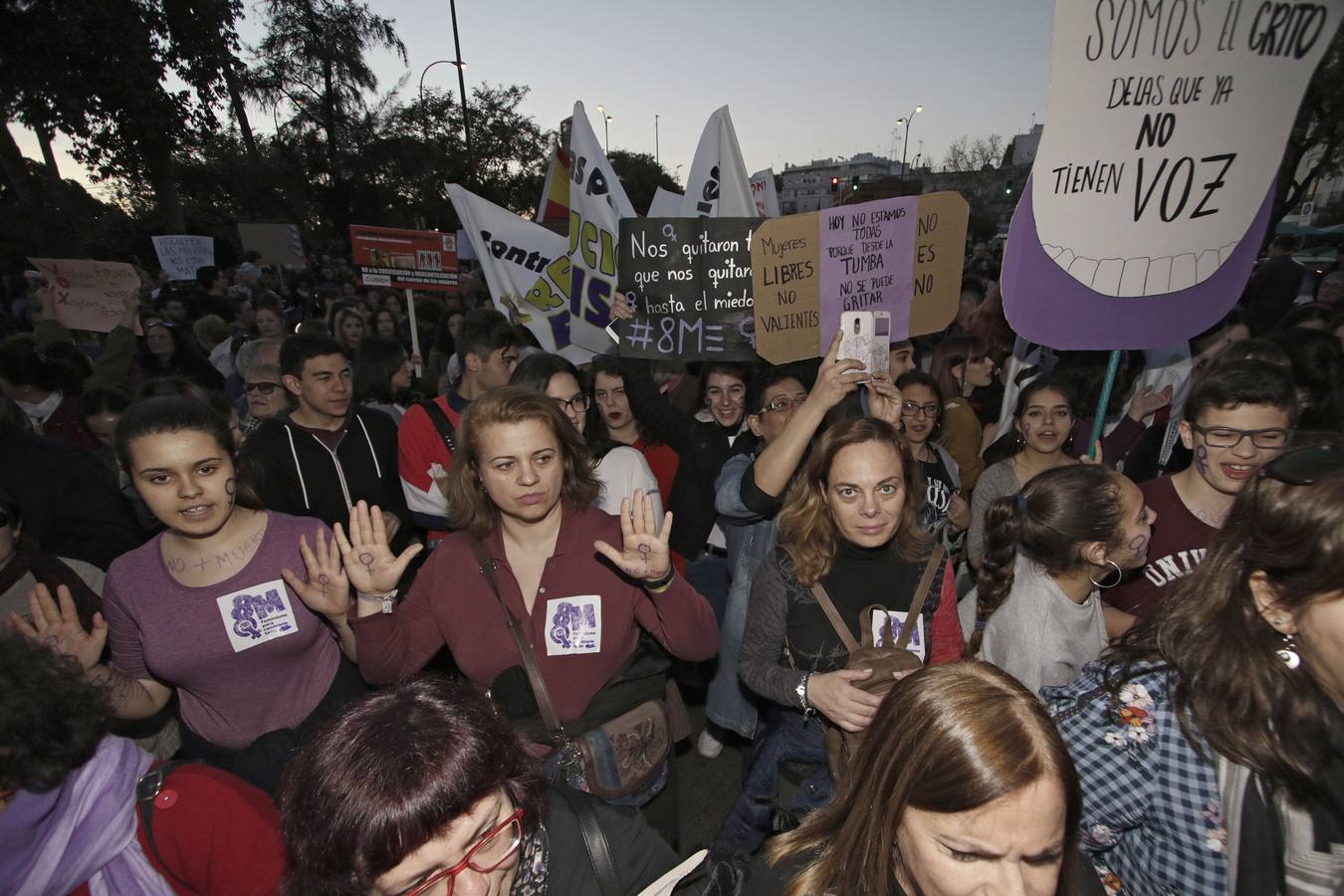 Fotogalería: Así fue la manifestación del 8M en Sevilla