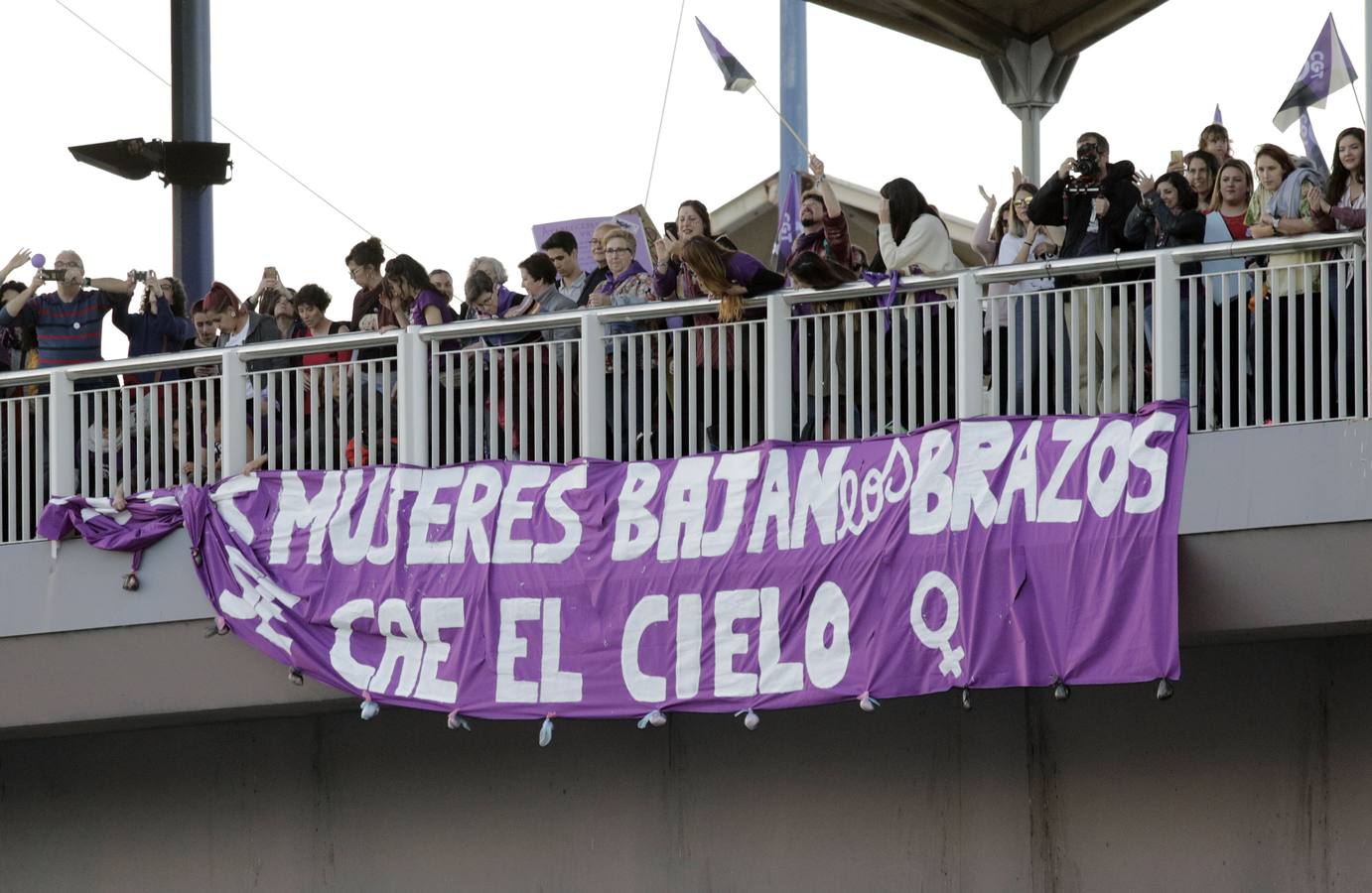 Fotogalería: Así fue la manifestación del 8M en Sevilla