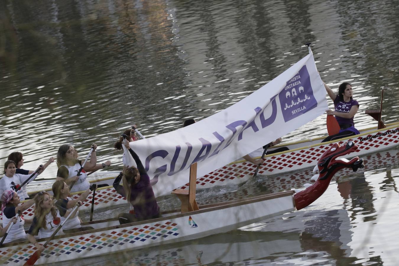 Fotogalería: Así fue la manifestación del 8M en Sevilla