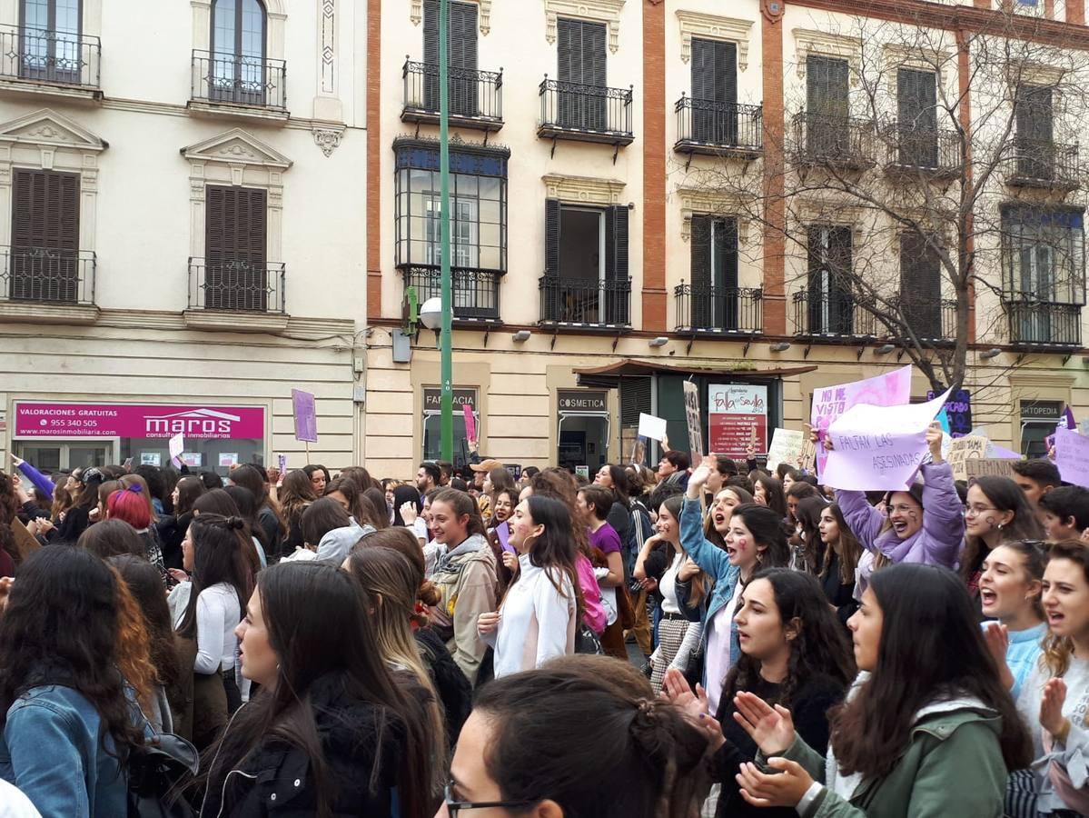 Fotogalería: Así ha sido la mañana del 8M en Sevilla