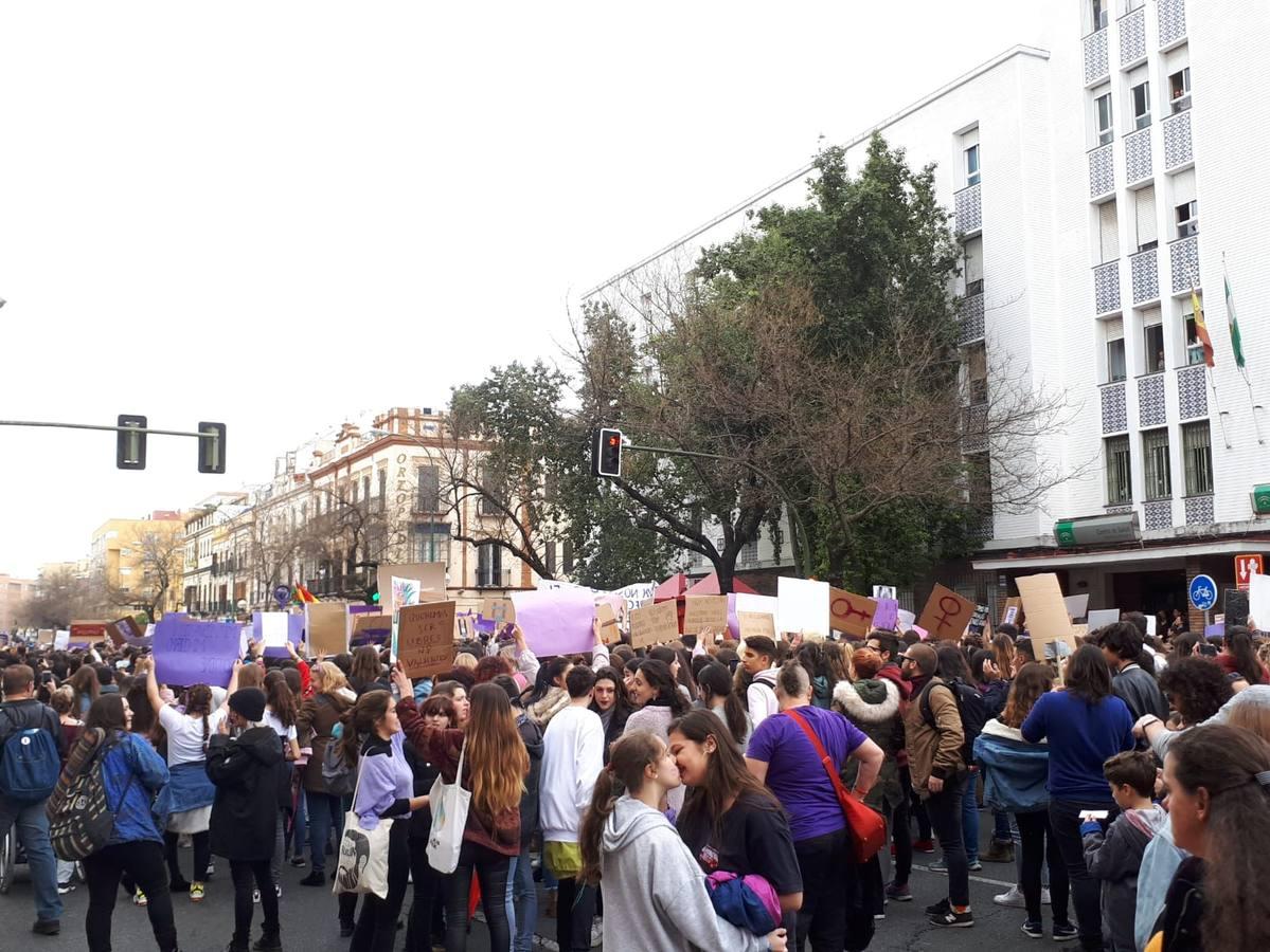 Fotogalería: Así ha sido la mañana del 8M en Sevilla