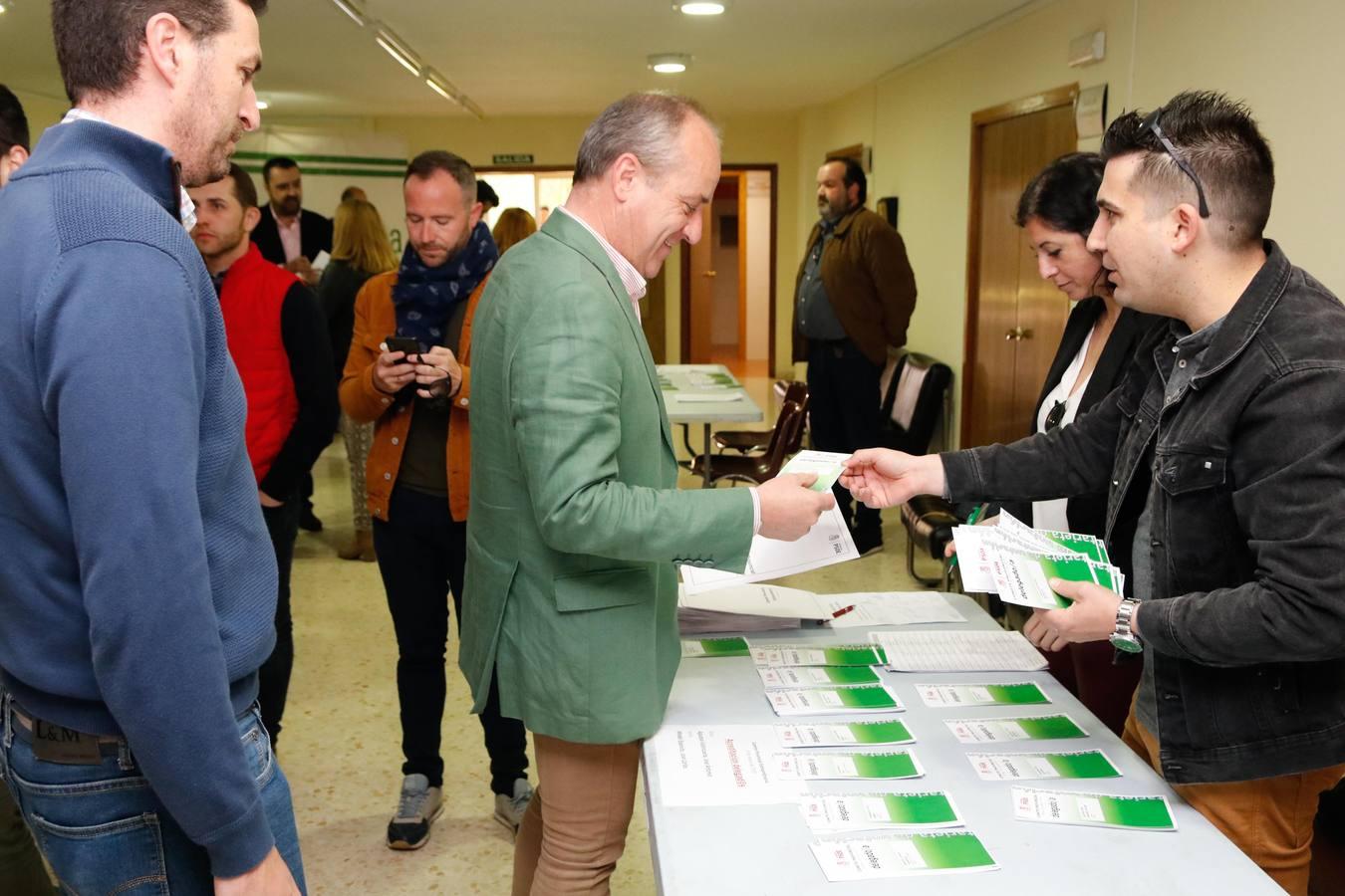 El tenso comité provincial de las listas del PSOE en Córdoba, en imágenes