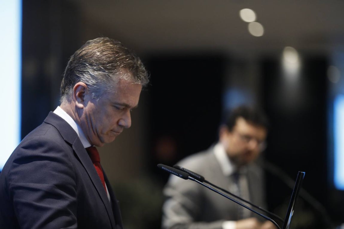 La charla del presidente de Abbott Laboratories España en Córdoba, en imágenes