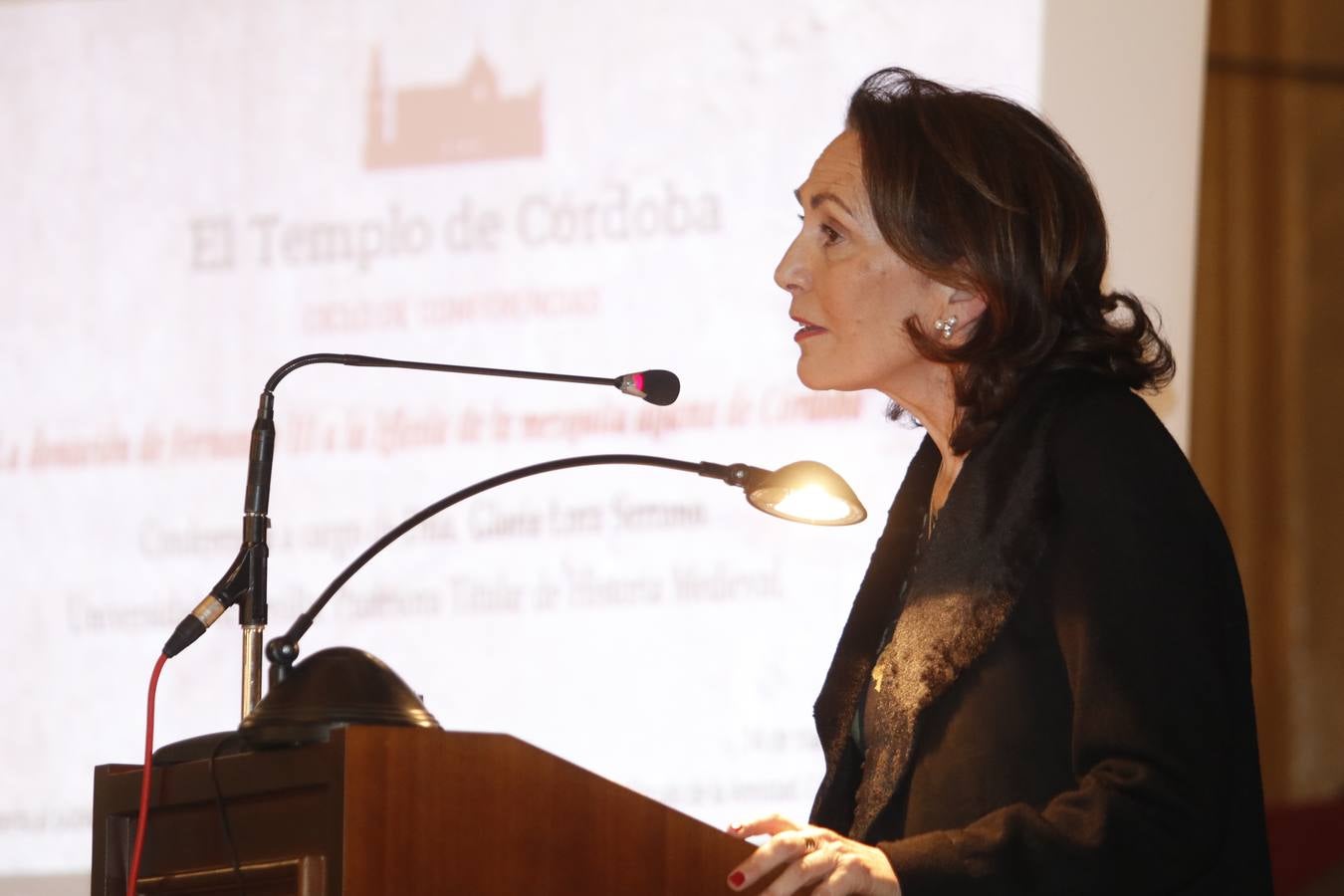 La conferencia de Gloria Lora en Córdoba, en imágenes