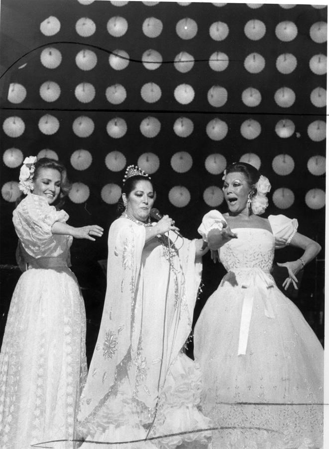 Juanita Reina con Carmen Sevilla y Paquita Rico en el madrileño Teatro de la Latina en 1984