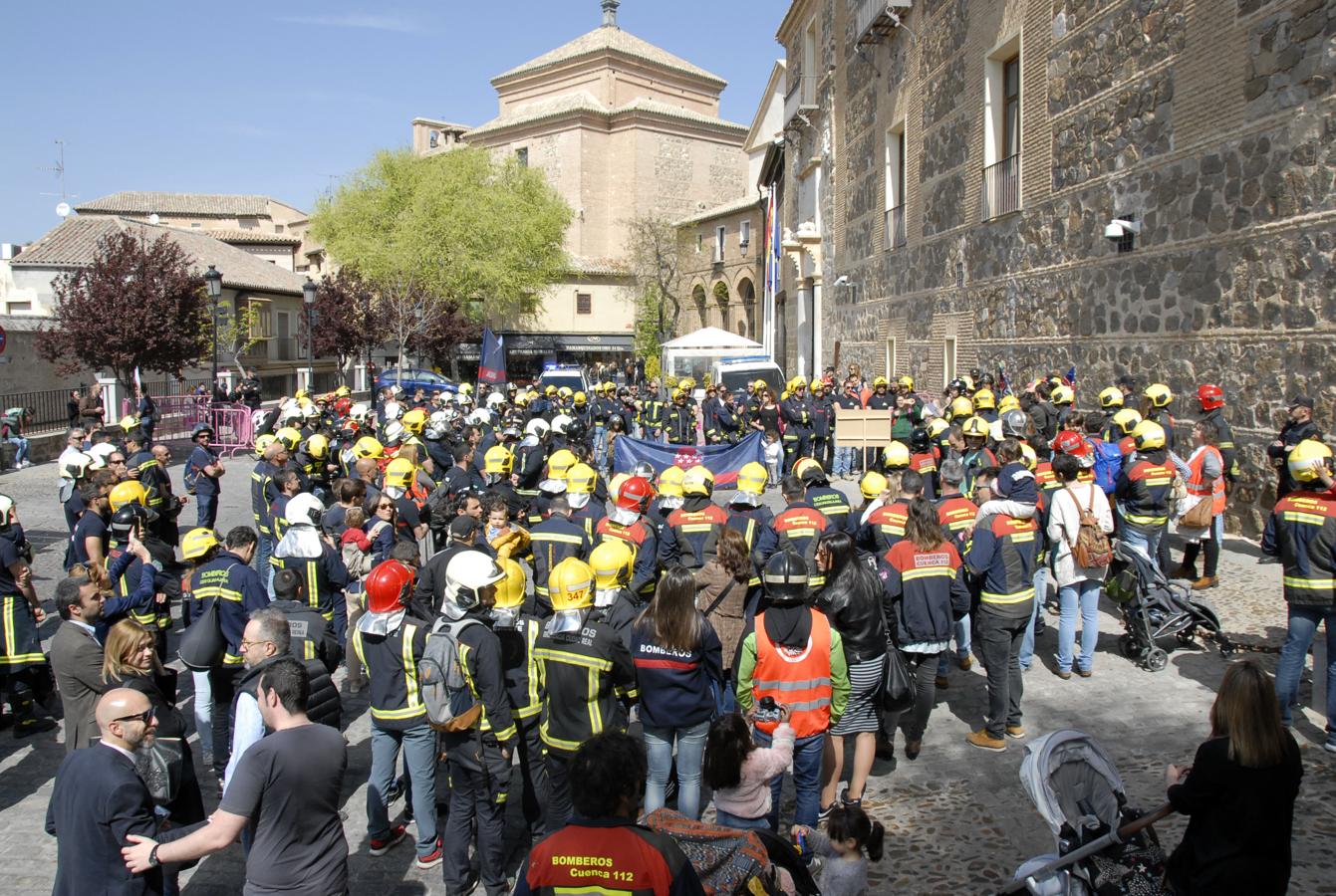 Los bomberos de la región protestan en Toledo