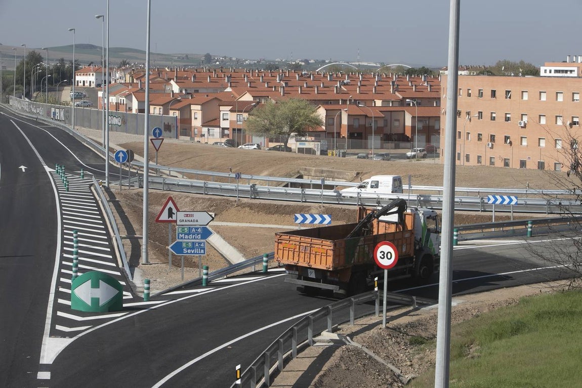 La apertura del nuevo ramal de la A-4 a su paso por Córdoba, en imágenes