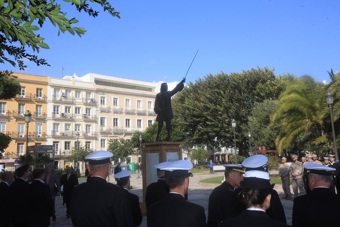 FOTOS: Homenaje de la Armada a la figura de Blas de Lezo en Cádiz