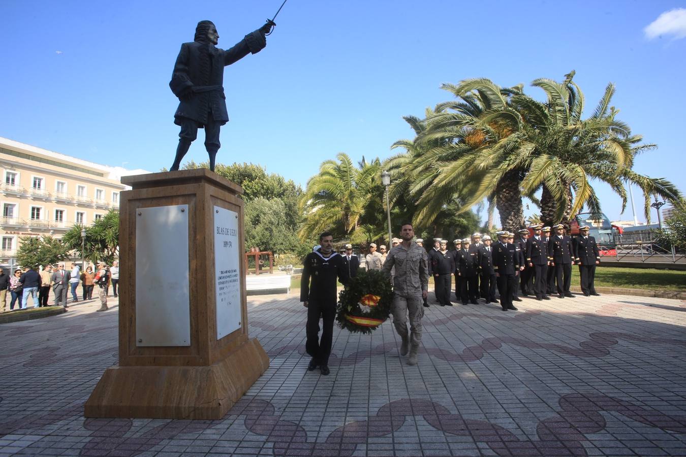 FOTOS: Homenaje de la Armada a la figura de Blas de Lezo en Cádiz