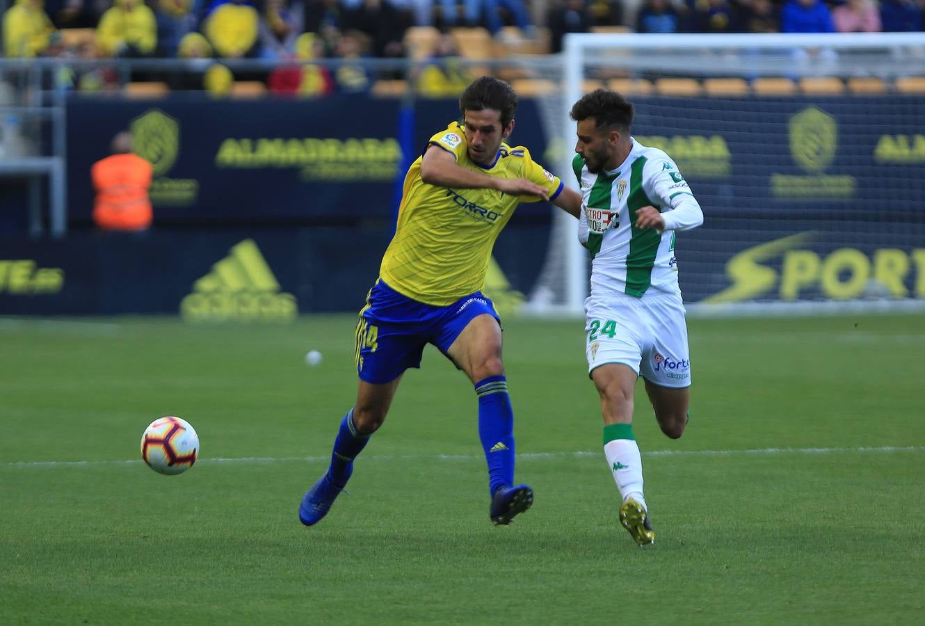 FOTOS: Cádiz CF - Córdoba CF en Carranza