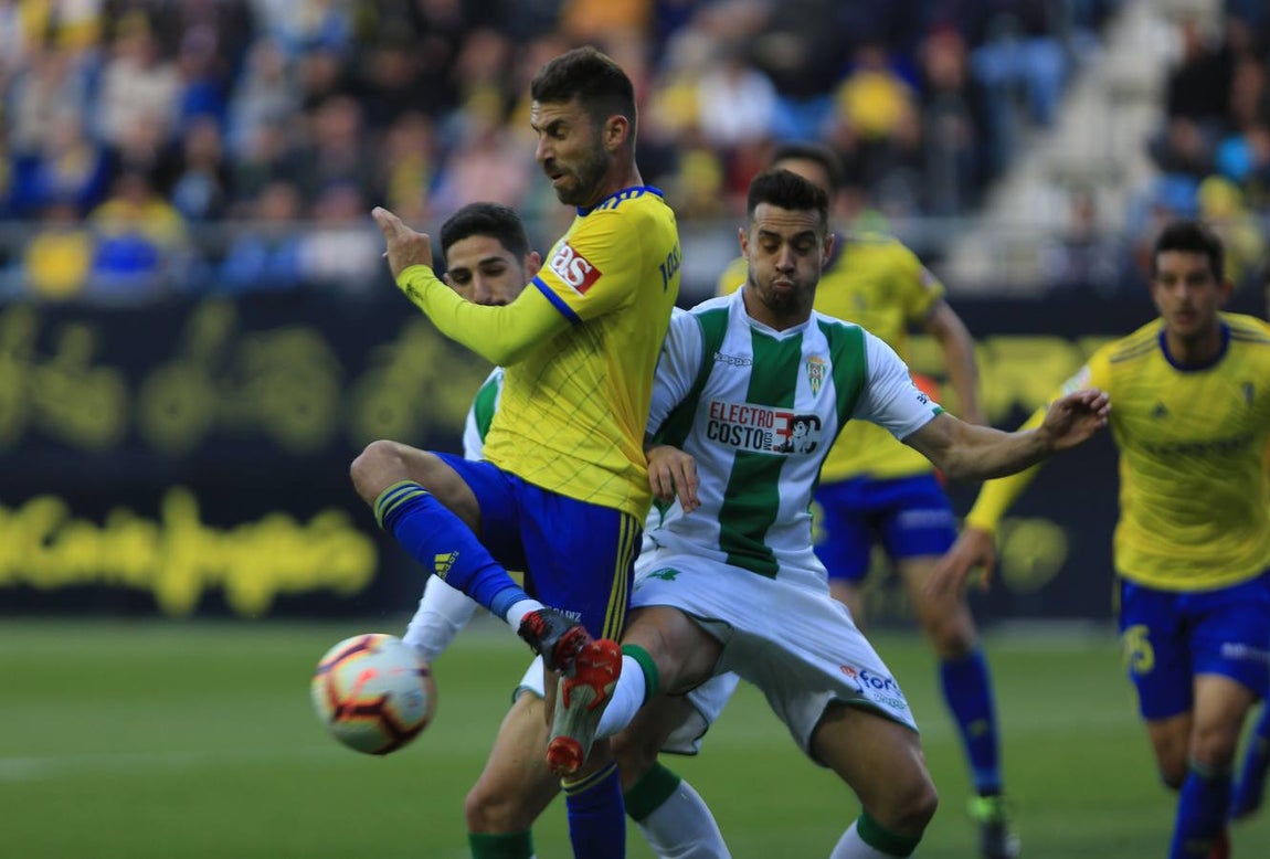 FOTOS: Cádiz CF - Córdoba CF en Carranza