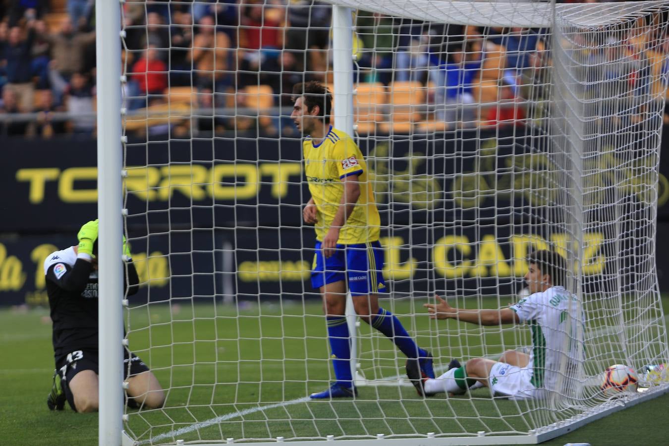 FOTOS: Cádiz CF - Córdoba CF en Carranza