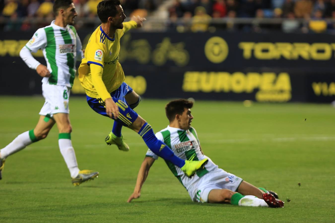 FOTOS: Cádiz CF - Córdoba CF en Carranza