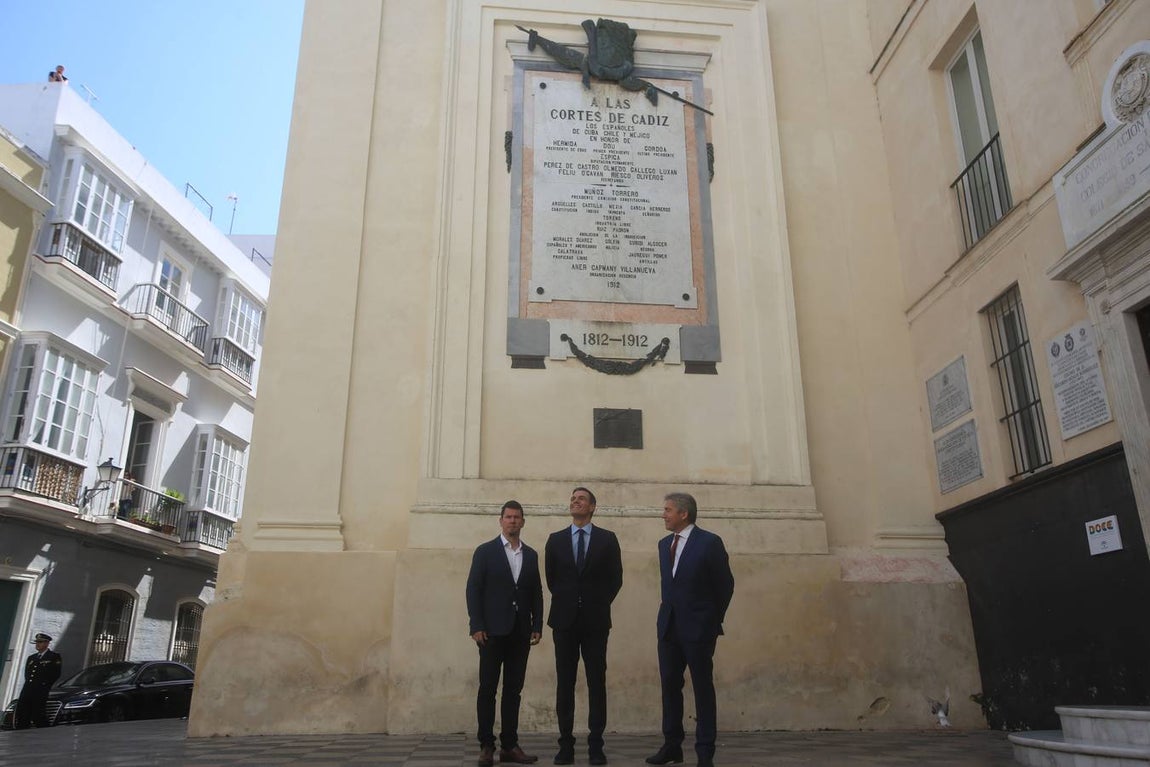 Las fotos de la visita de Pedro Sánchez a Cádiz