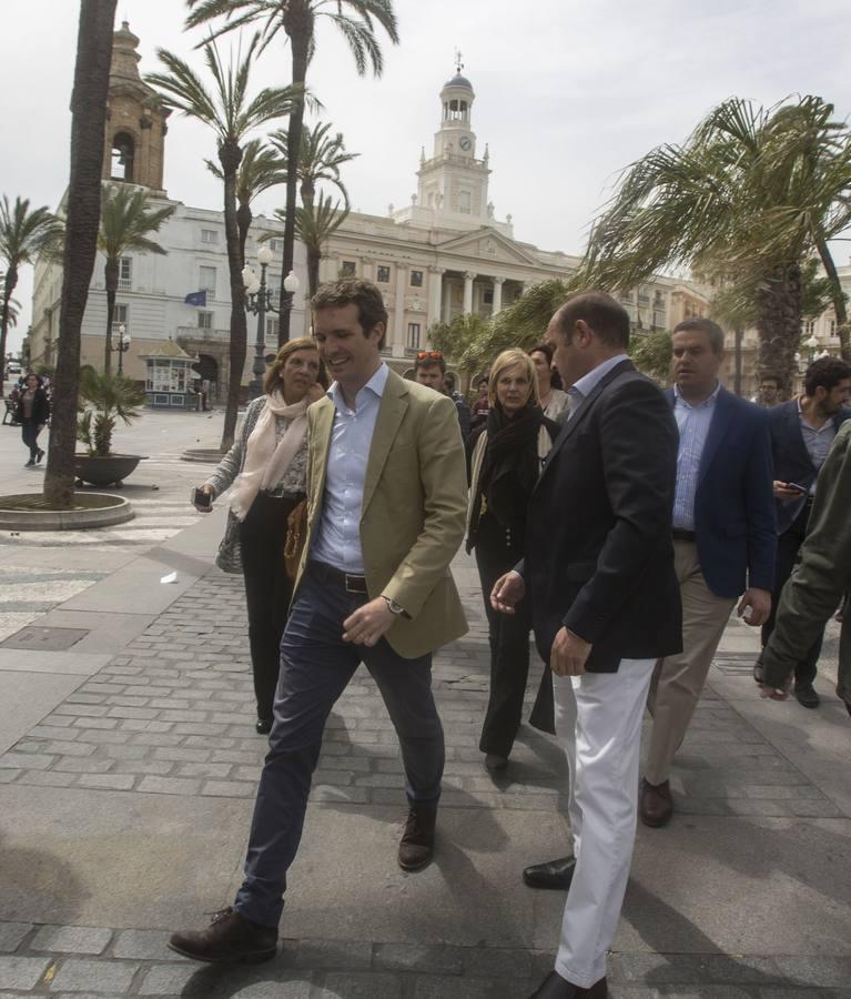 El recorrido de Pablo Casado por las calles de Cádiz