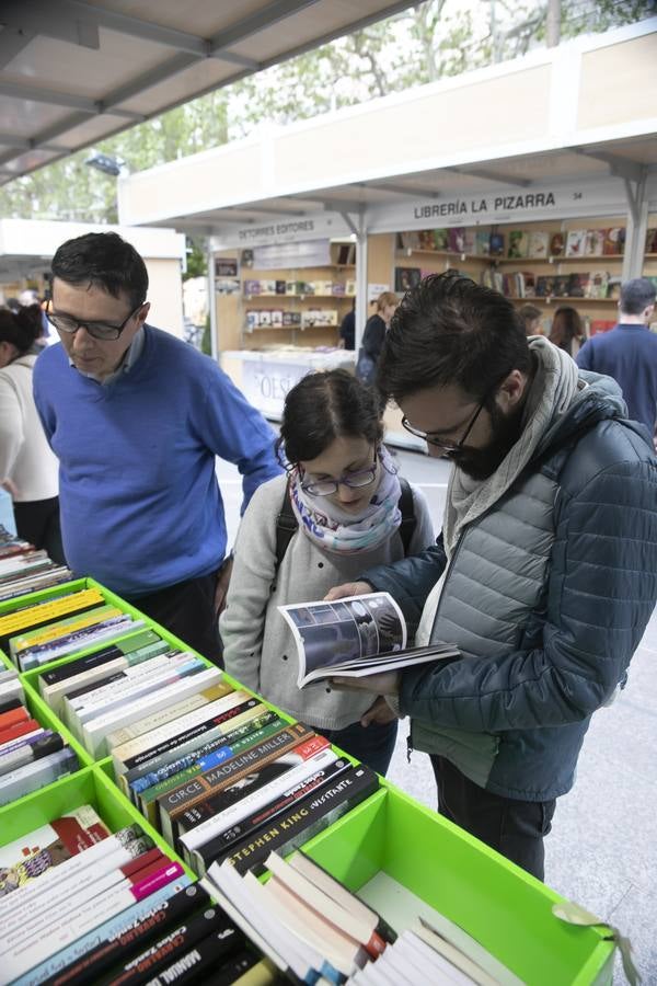 La primera jornada de la Feria del Libro de Córdoba, en imágenes