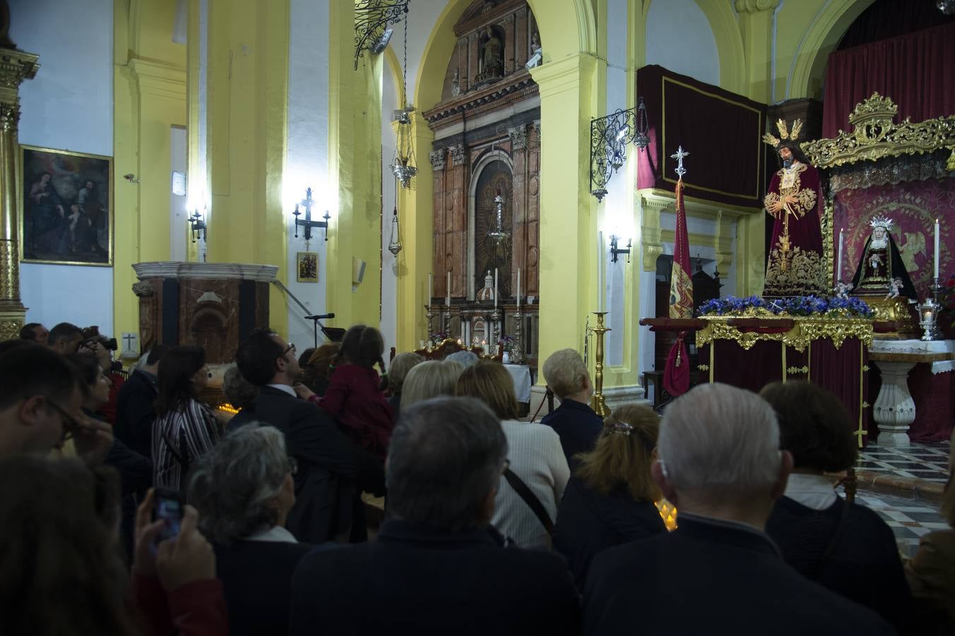 Galería del vía crucis del Cautivo de San Ildefonso