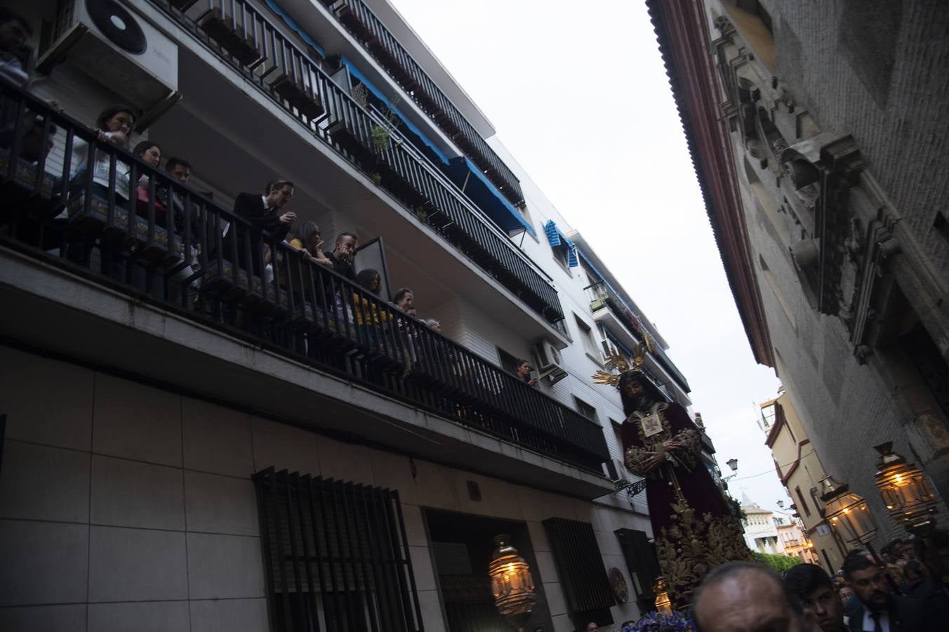 Galería del vía crucis del Cautivo de San Ildefonso