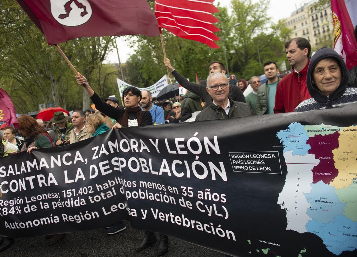 En imágenes: La manifestación contra la despoblación rural en España