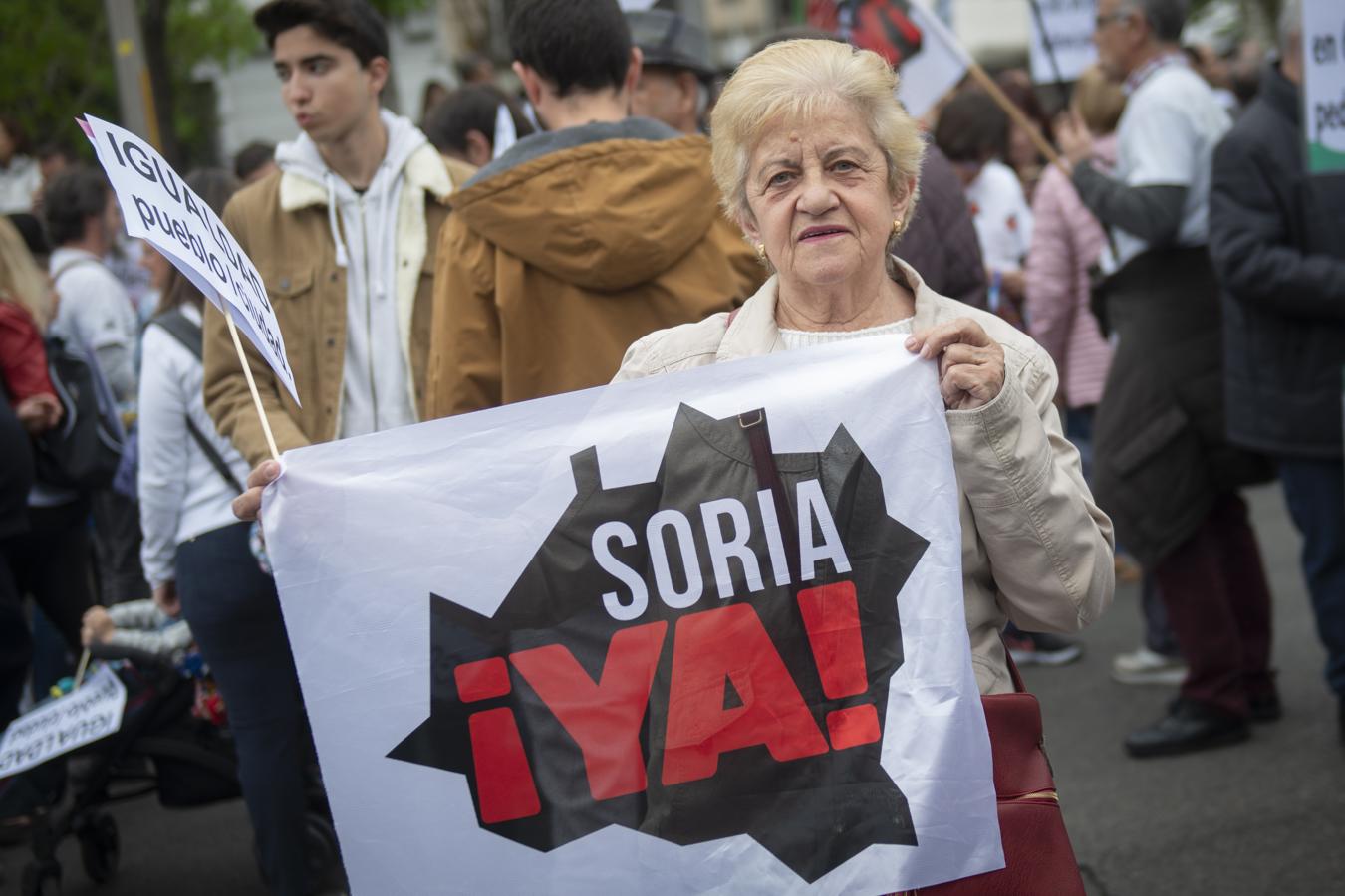 En imágenes: La manifestación contra la despoblación rural en España