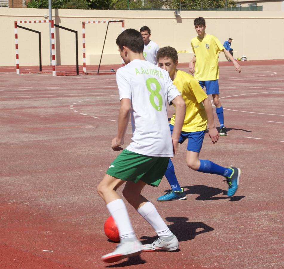 Las mejores imágenes del partido entre Institución La Salle y Jesús Maestro &quot;B&quot;