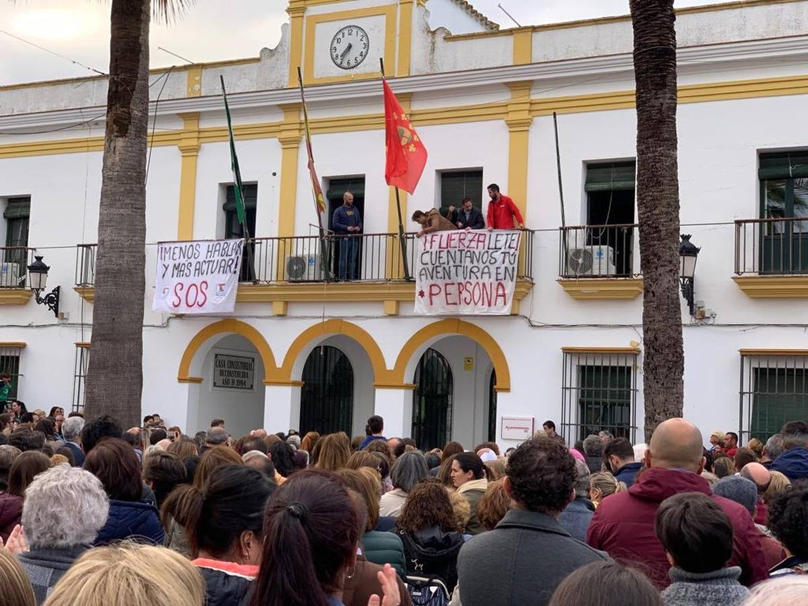 Trebujena se echa a la calle por Lete