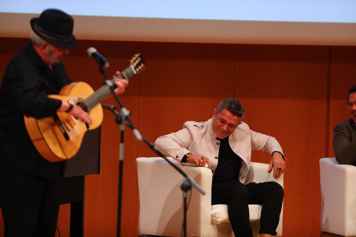 Alejandro Sanz ya es Hijo Adoptivo de Cádiz