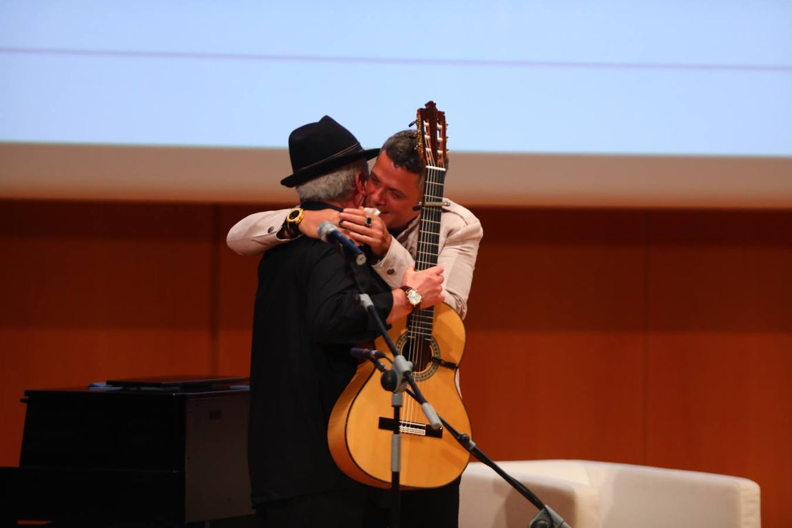 Alejandro Sanz ya es Hijo Adoptivo de Cádiz