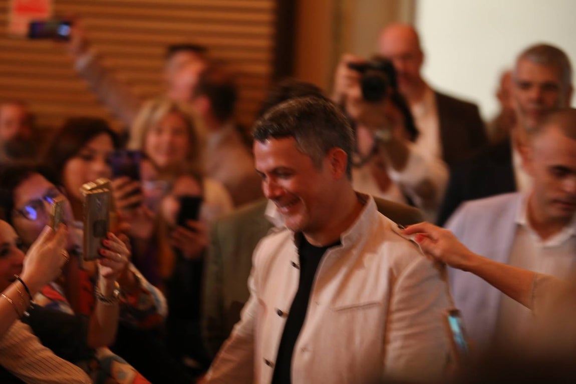 Alejandro Sanz ya es Hijo Adoptivo de Cádiz