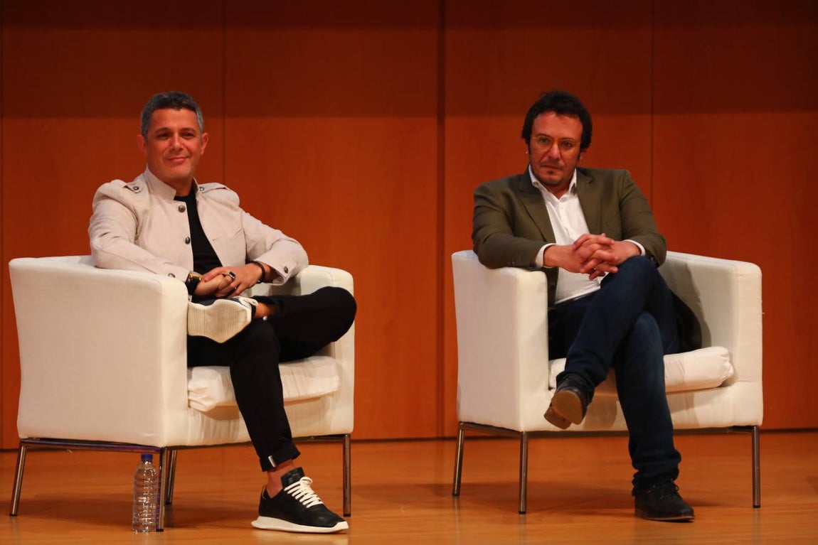 Alejandro Sanz ya es Hijo Adoptivo de Cádiz