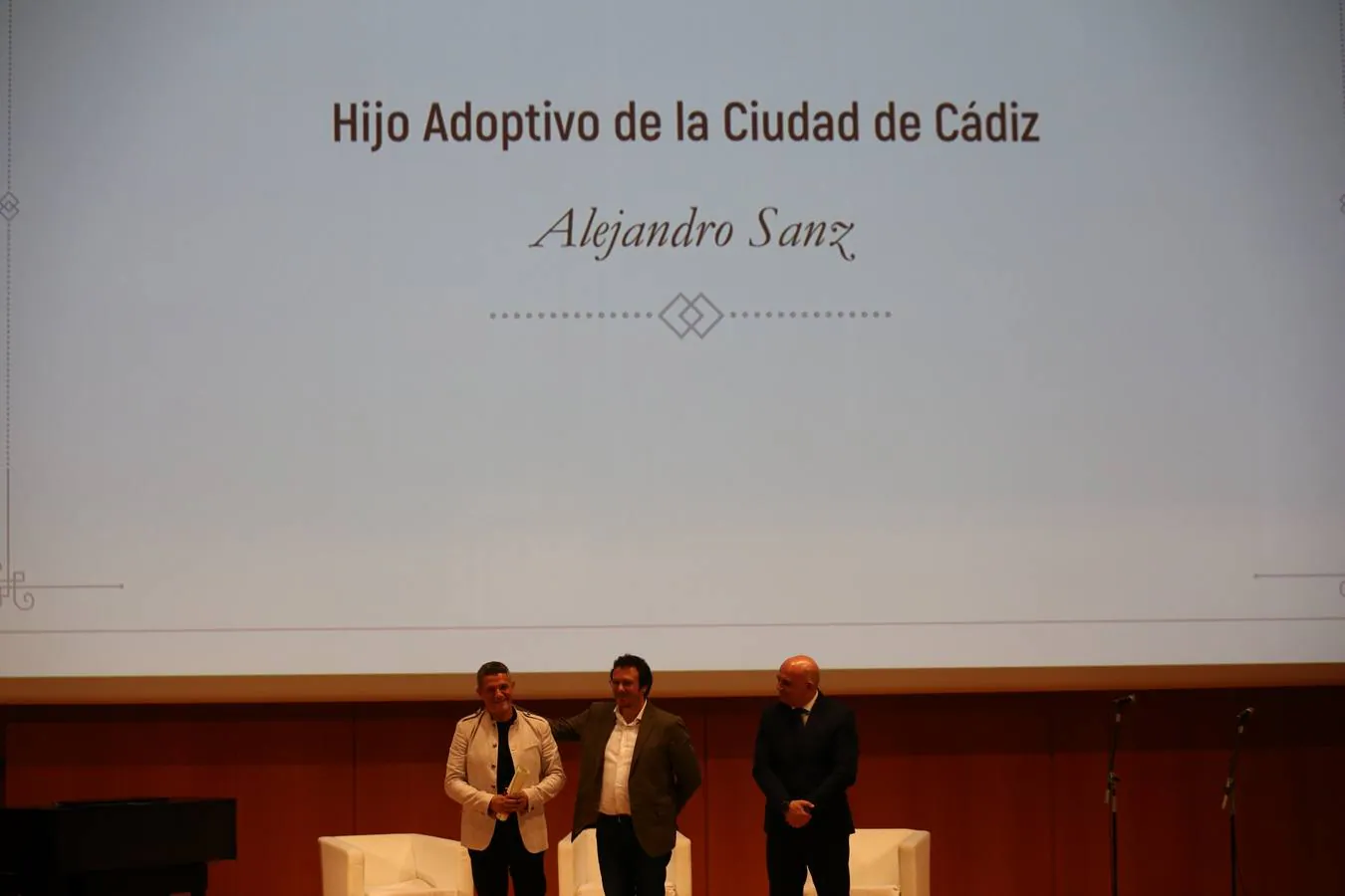 Alejandro Sanz ya es Hijo Adoptivo de Cádiz