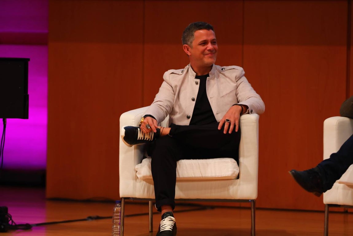 Alejandro Sanz ya es Hijo Adoptivo de Cádiz