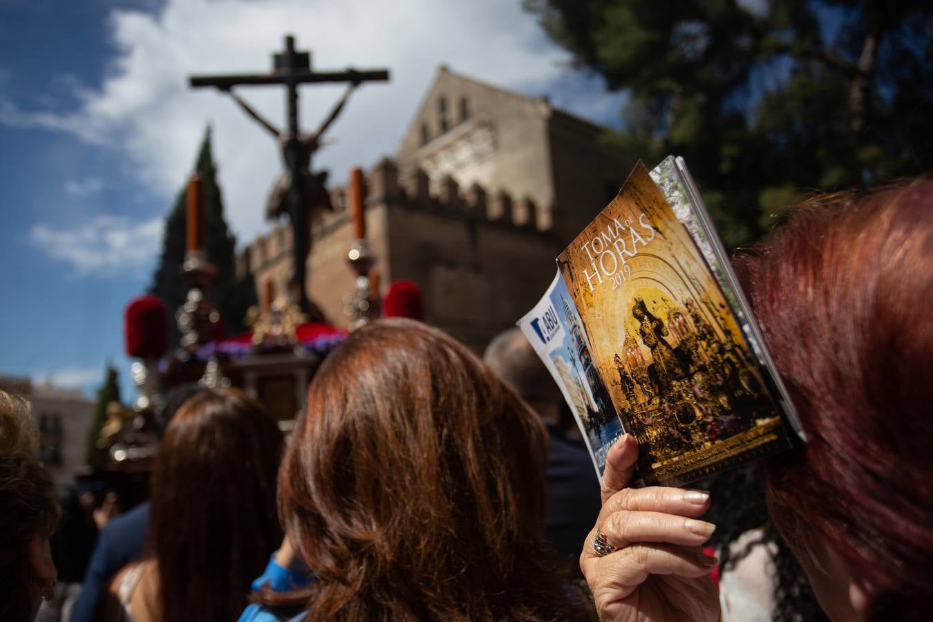 El barrio de San Julián se vuelca en la salida de La Hiniesta