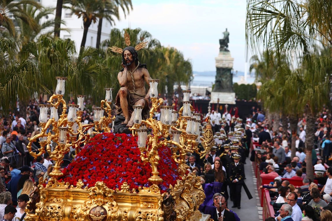 FOTOS: Humildad y Paciencia en la Semana Santa de Cádiz. Domingo de Ramos
