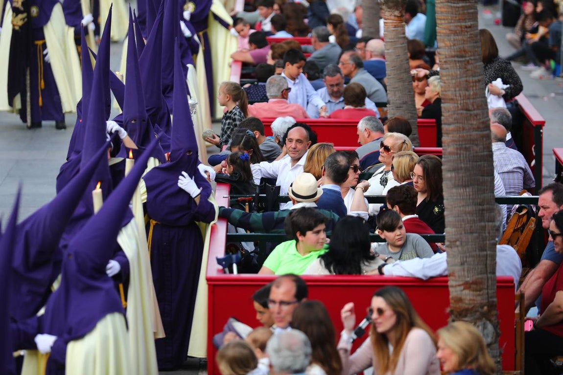 FOTOS: Humildad y Paciencia en la Semana Santa de Cádiz. Domingo de Ramos