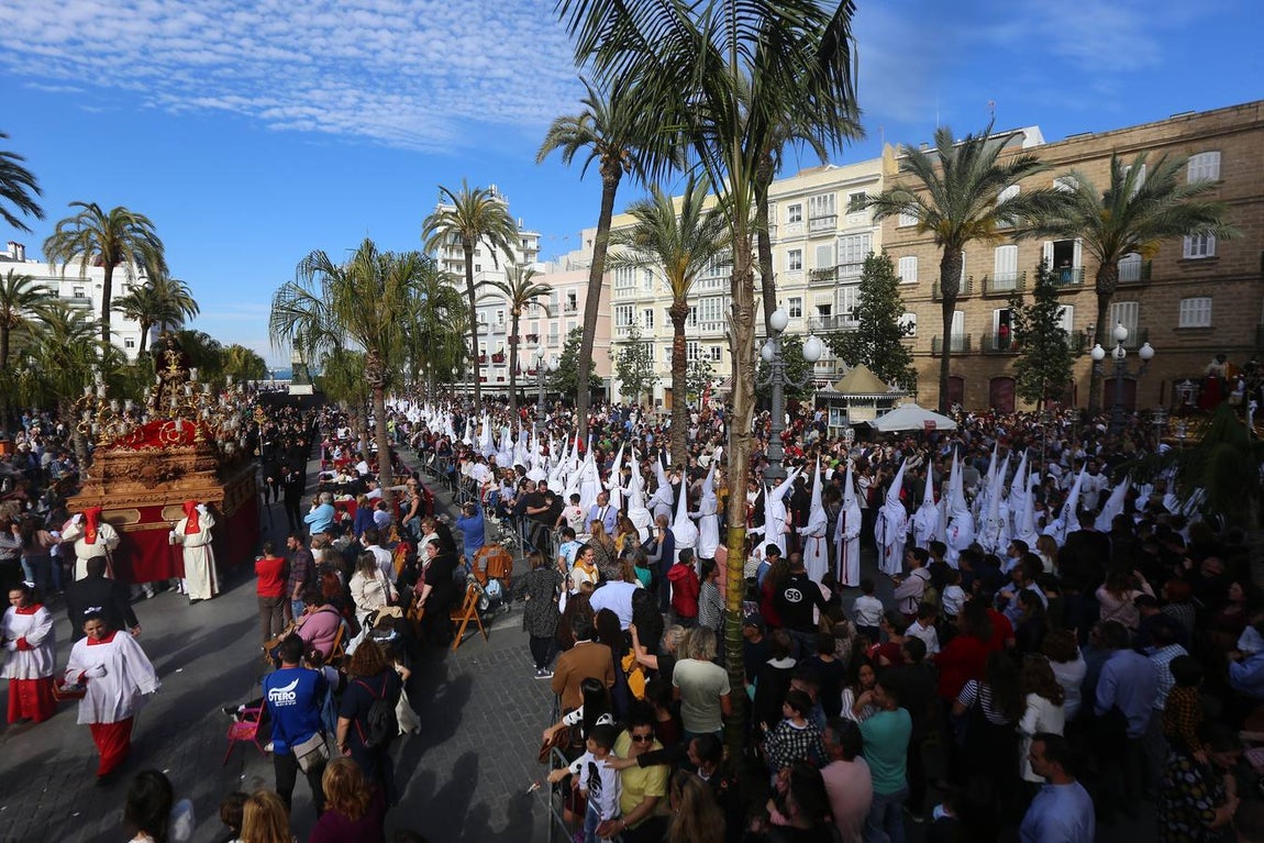 FOTOS: Las Penas en la Semana Santa de Cádiz 2019. Domingo de Ramos