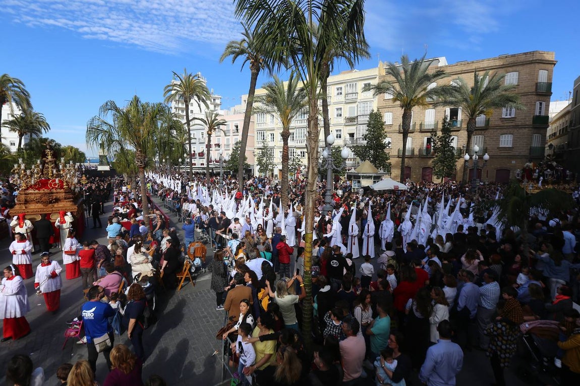 FOTOS: Las Penas en la Semana Santa de Cádiz 2019. Domingo de Ramos