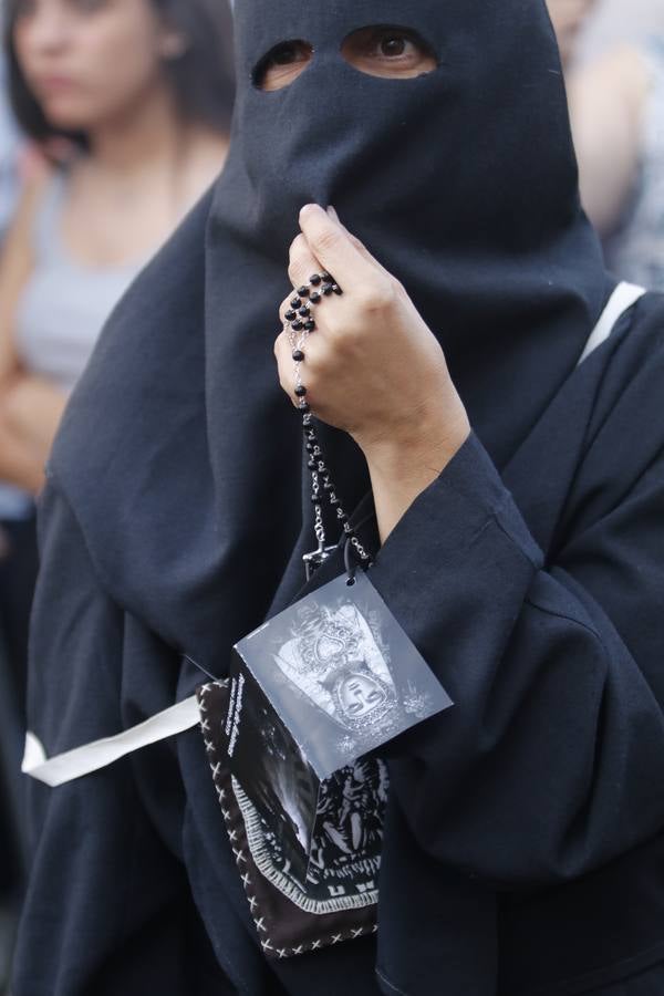 La procesión del Remedio de Ánimas de Córdoba, en imágenes