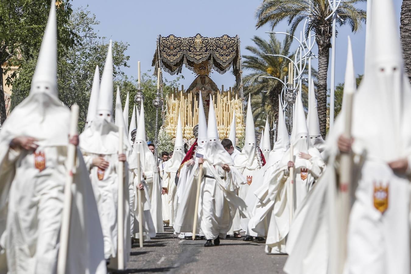 La procesión de la Hermanda de la Merced de Córdoba, en imágenes