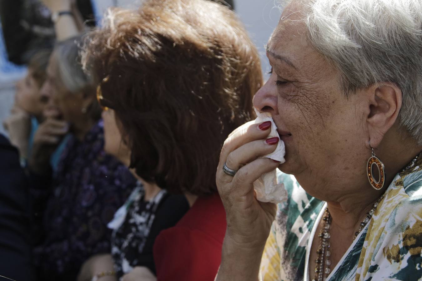 En imágenes, el fervor de la salida de la Redención