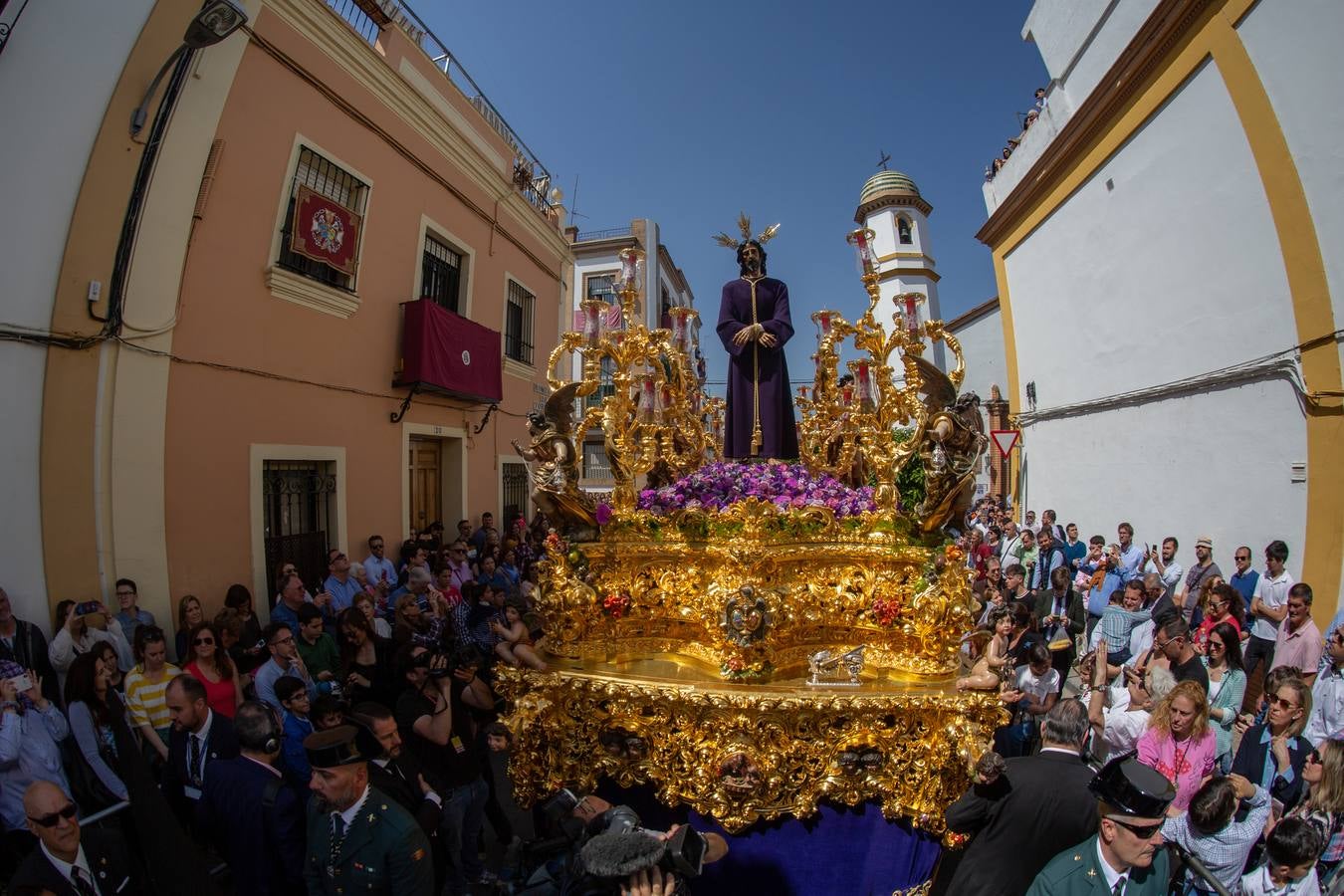 Estación de penitencia del Tiro de Línea el Lunes Santo