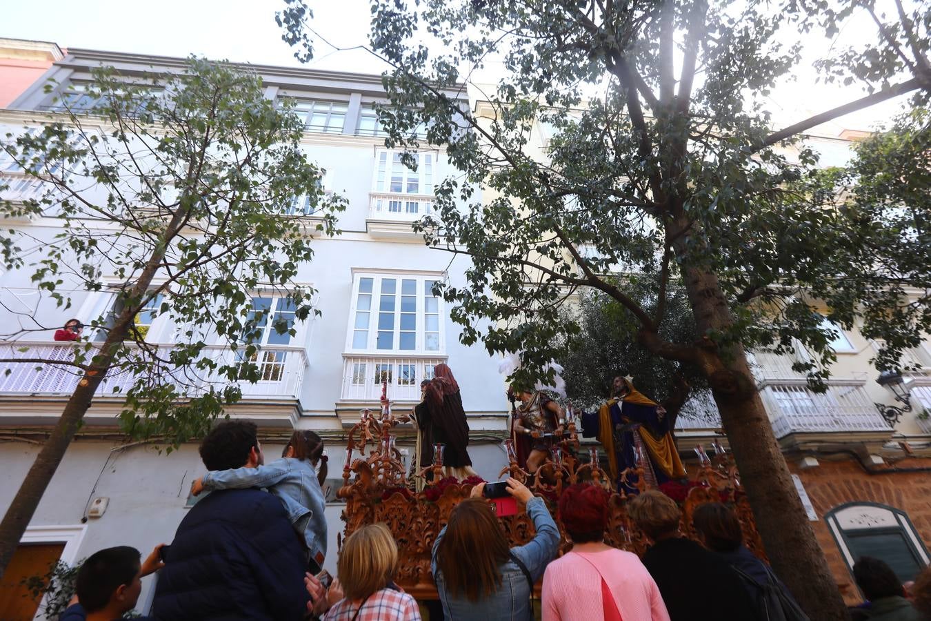 Las mejores fotografías del Prendimiento este Lunes Santo en Cádiz