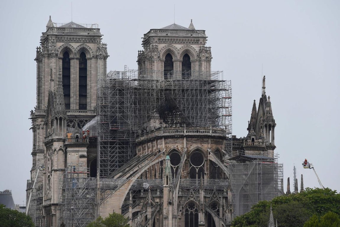 En imágenes: Así ha quedado la catedral de Notre Dame tras el incendio