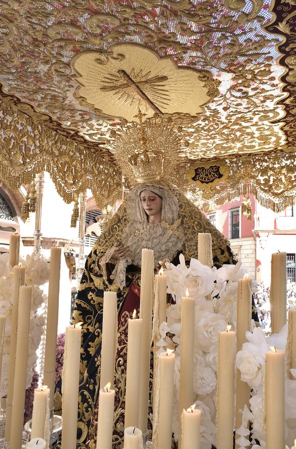 San Esteban abre el paso por la Carrera Oficial este Martes Santo