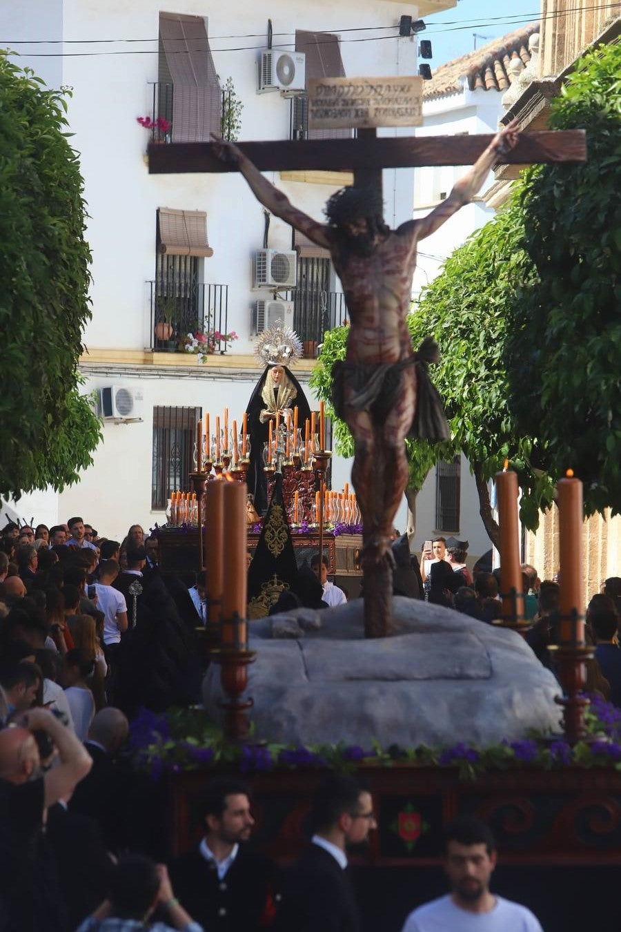 La procesión de la Universitaria de Córdoba, en imágenes